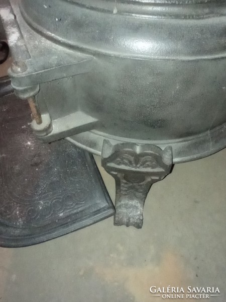 Frieland cast iron stove with wrought iron ashtray set embers tongs stove pipe piece