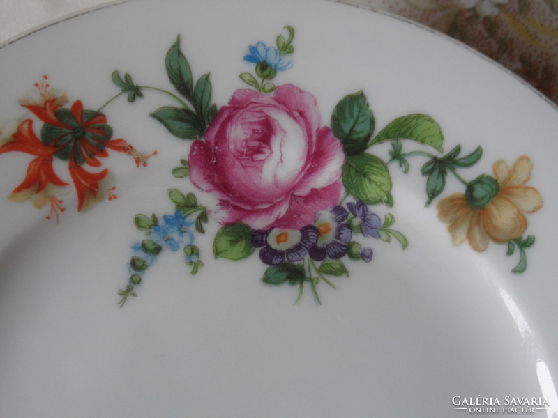 D.F csehszlovák virágos porcelán süteményes tányér ( 4 db. )