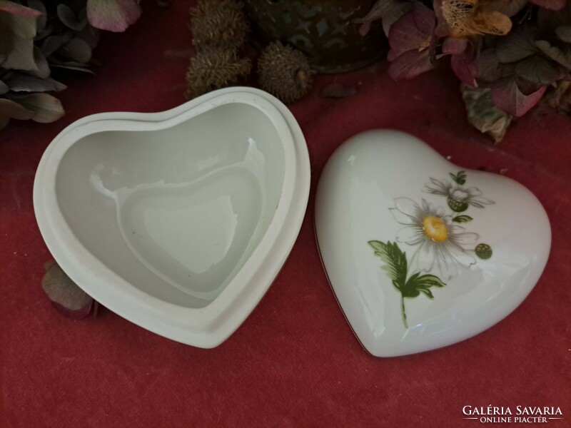 Hollóháza aquincum heart-shaped bonbonier