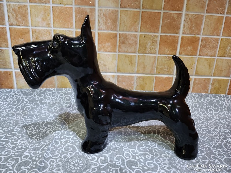 Hop ceramic art deco terrier