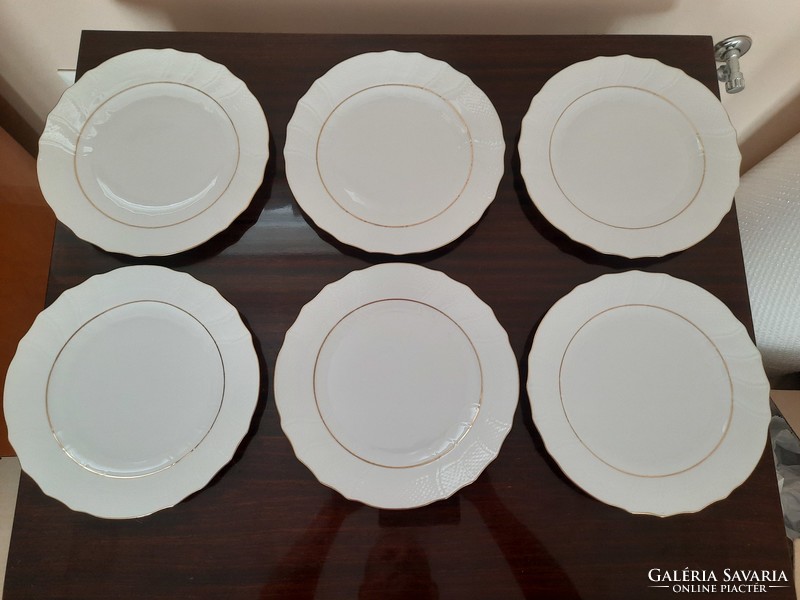 Set of 6 Herend porcelain flat plates with white gold border