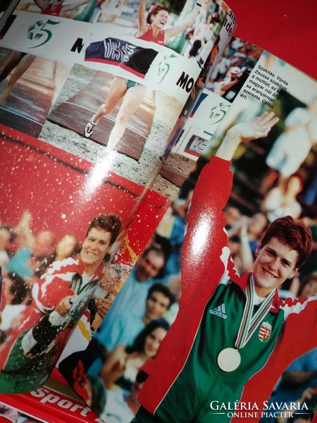 A Sport Évkönyve 1999 nagy alapú vastag könyv rengeteg fotóval szép állapotban