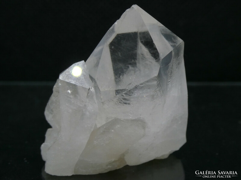 Natural, raw, rock crystal quartz group. Collector's item, mineral ornament. 35 grams
