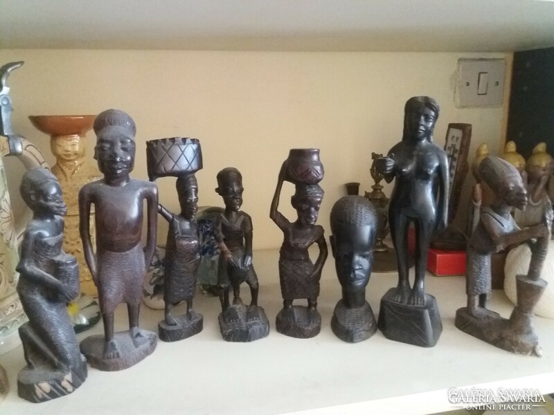 African sculptures 8 pieces in one