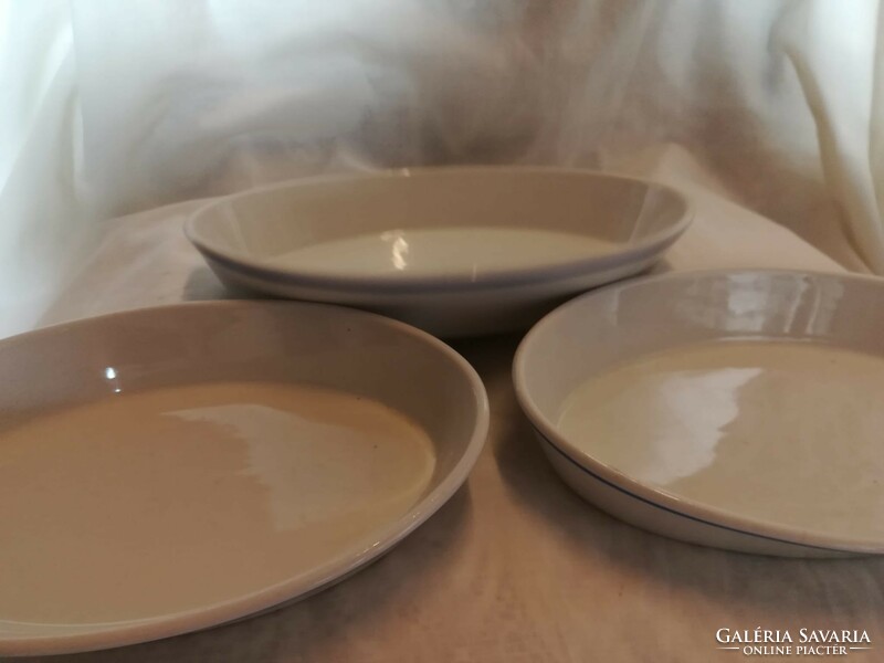 Zsolnay porcelán virslis tányér
