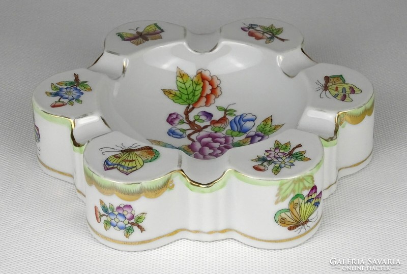 1O695 Herend Victoria patterned porcelain ashtray
