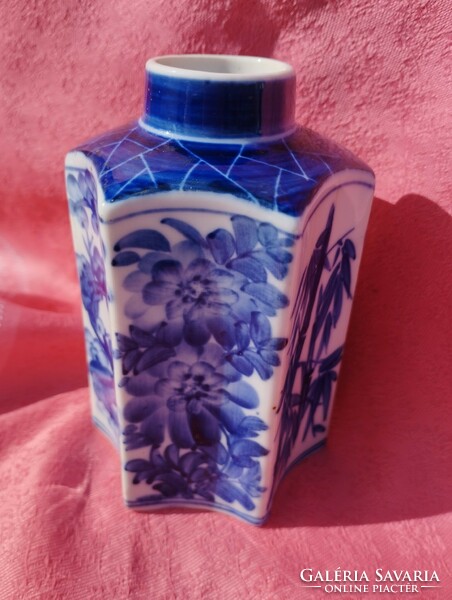 Oriental porcelain, blue painted, square tea herb holder, spice holder