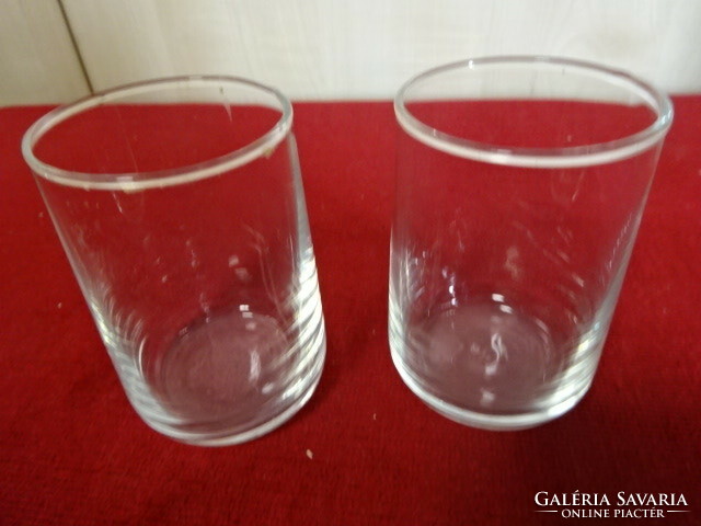 Két darab likőrös üvegpohár, magassága 7,7 cm. Jókai.