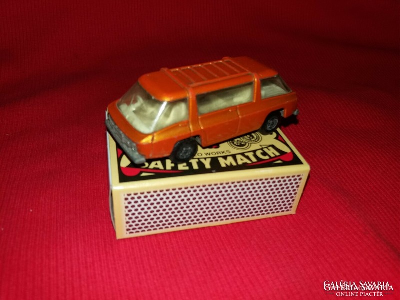 Matchbox superfast freeman inter - city commuter metal small car according to the pictures
