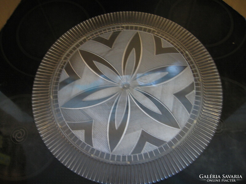 Retro colorless plastic cake serving tray