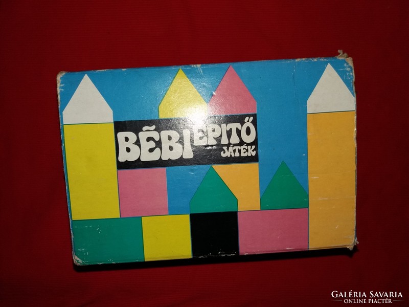 Retro 1970s baby builder castle building cube with toy box trial according to the pictures
