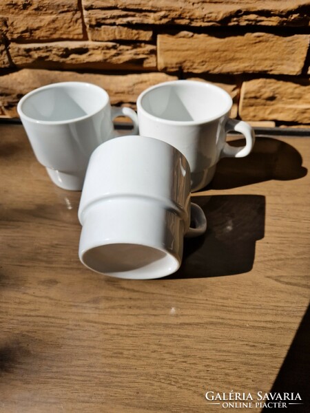 Plain white unmarked uniset mugs