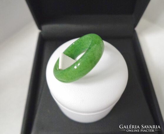 Jade ásvány gyűrű 55 méret