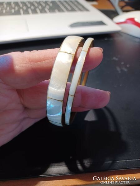 Mother-of-pearl inlay bracelet