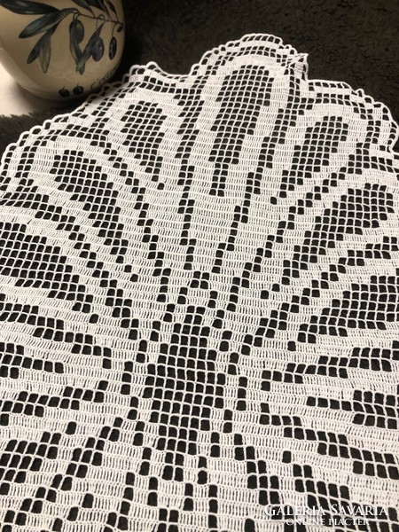 100% Handmade! Antique oval crocheted lace tablecloth, centerpiece