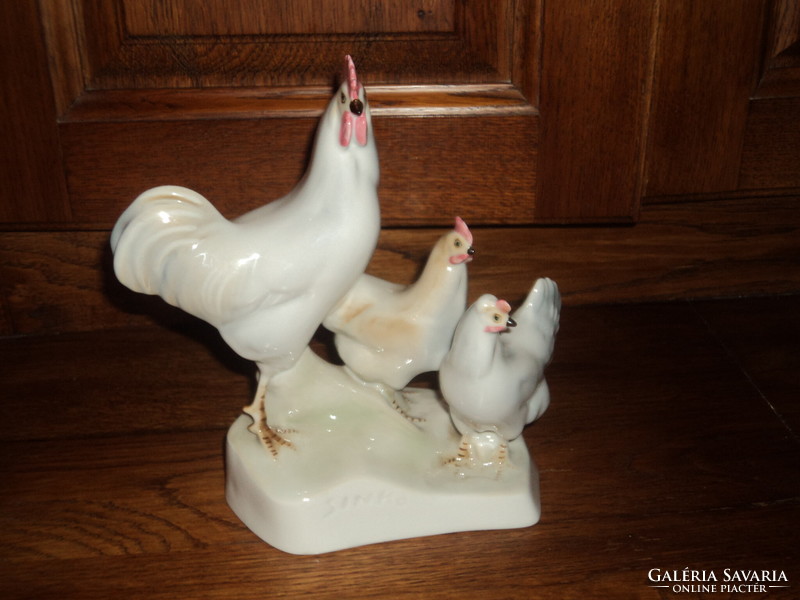 Zsolnay rooster with hens.