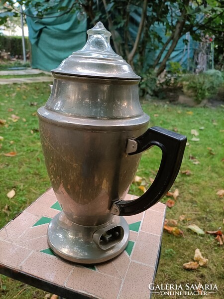 Retro kettle tea maker from 1972