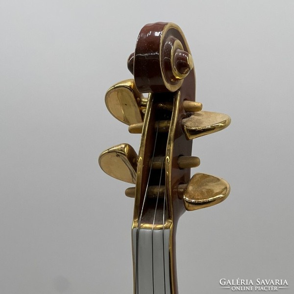 Endre Szasz (1926-2003): decorative violin - m1335