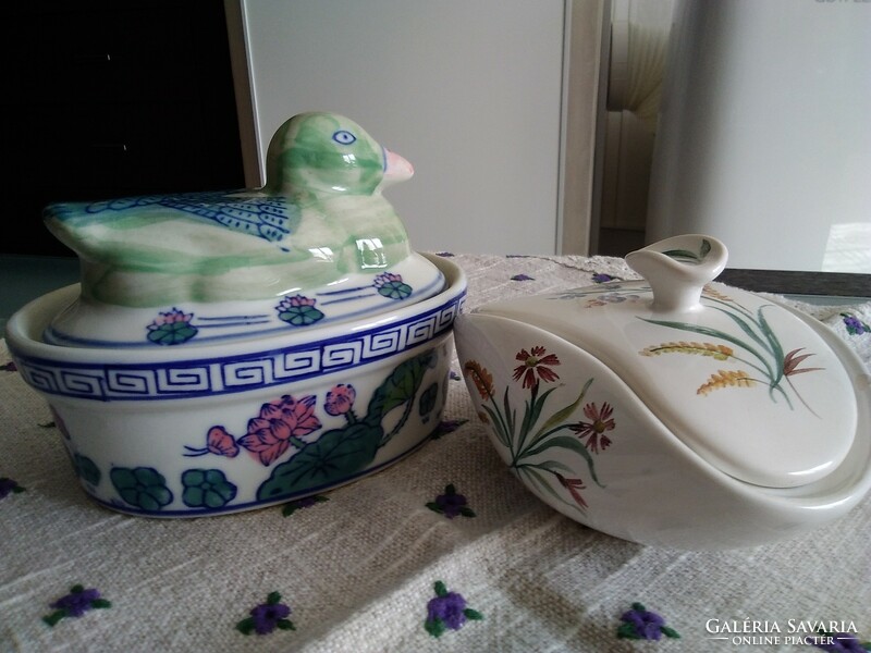 Gmundner and duck ceramic butter dishes for a stylish breakfast.