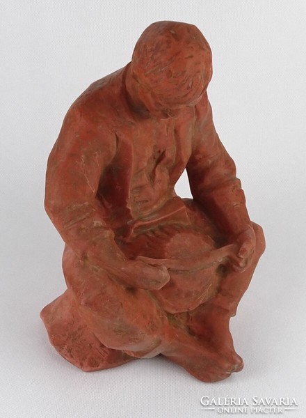 1O868 Jelzett F G D fafaragó terrakotta faragó férfi szobor 27 cm