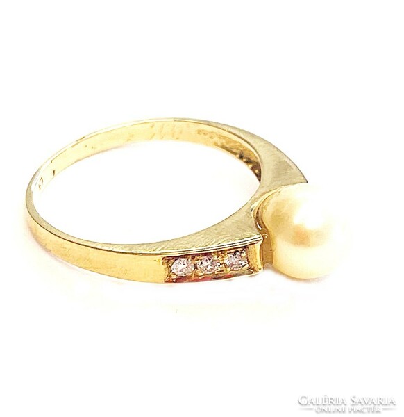 Gyöngy és brill köves sárga arany gyűrű 54M