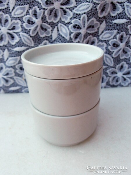 Alföldi white porcelains