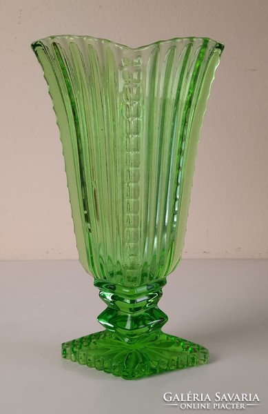 Art Deco cseh öntött üveg váza, Stölzle, Hermanova üveggyár