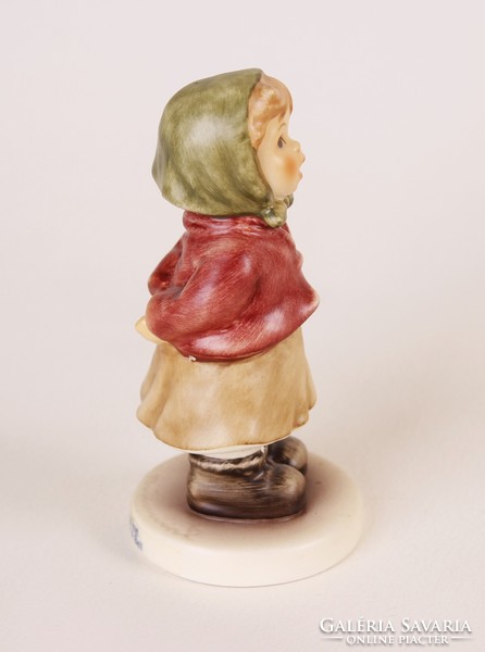 Tiszta, mint egy csengő (Clear as a bell) - 10 cm-es Hummel / Goebel porcelán figura
