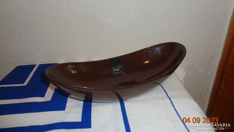 Centerpiece, brown mint condition with f & f mark, 26 cm