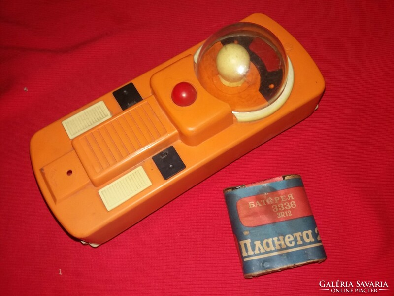 Old cccp russian plastic battery powered planetary working lunar toy car according to pictures