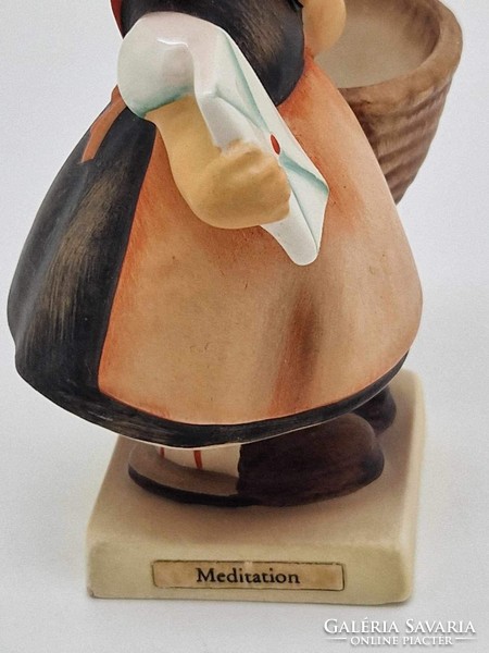 Hummel goebel porcelain figurine meditation girl with leaf tmk4 11cm