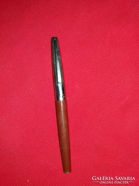 Old stable metal fountain pen with brown casing as shown in the pictures