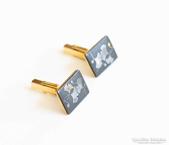 Cufflinks with a pair of gingko biloba patterns - a Christmas gift for men