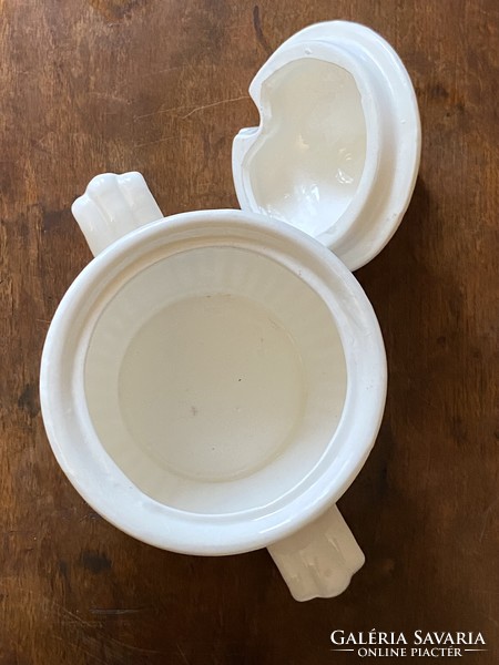 White porcelain sauce dish with lid