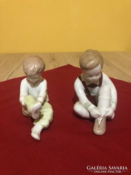 Aquincum porcelain children's figurines