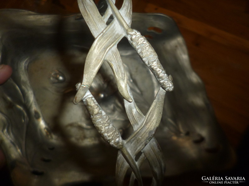 Antik szecessziós fém kínáló asztalközép
