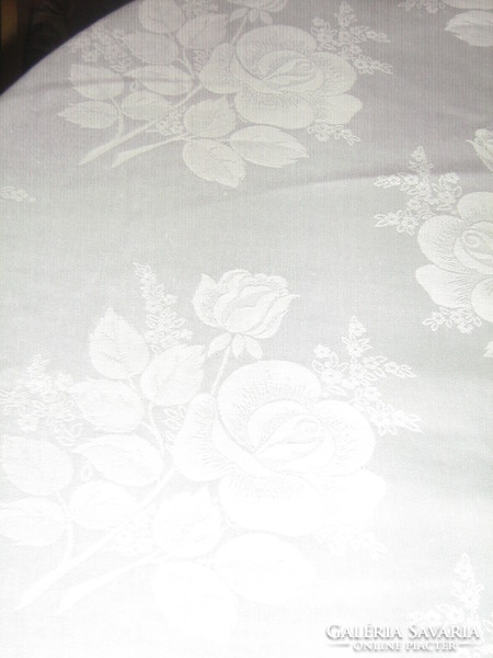 Beautiful elegant white rose damask tablecloth new