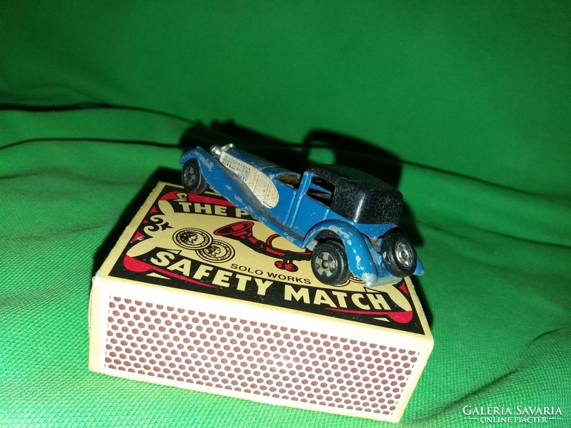 1970. Old English britains ltd. Hong Kong Bugatti coupe de ville 1/80 metal small car according to pictures
