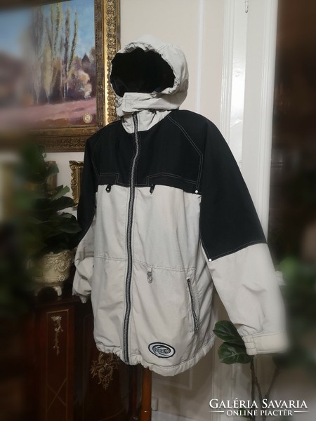 C&A Rodeo XXL-es kabát, homok-fekete színű téli dzseki kapucnis mb 146 cm
