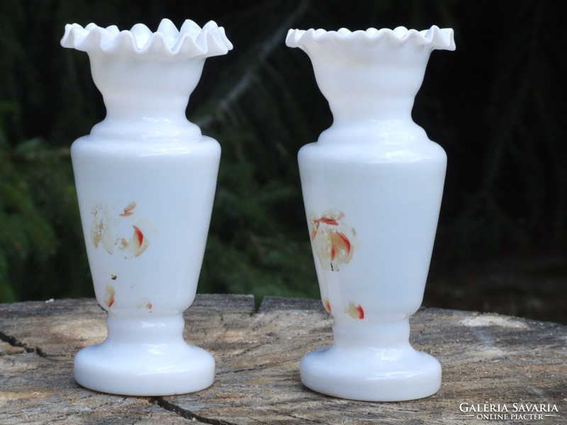 Pair of milk glass vases (200719)