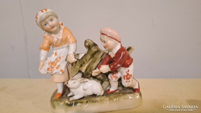 Porcelain figurine nipp 10x10 cm