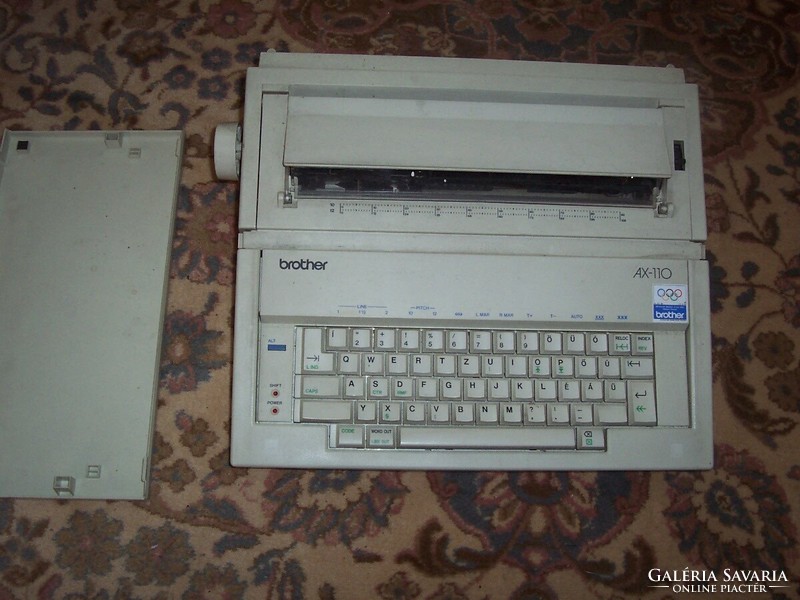 2 pcs typewriter together for brother and olympics