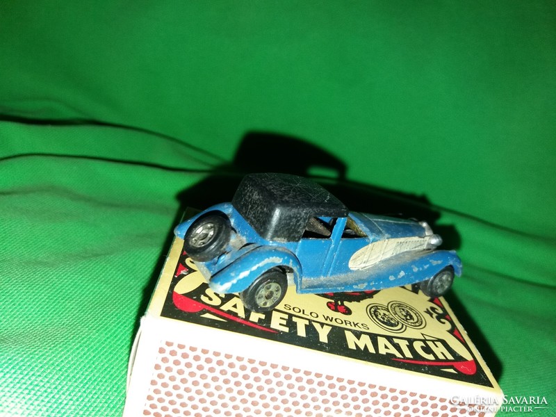 1970. Old English britains ltd. Hong Kong Bugatti coupe de ville 1/80 metal small car according to pictures