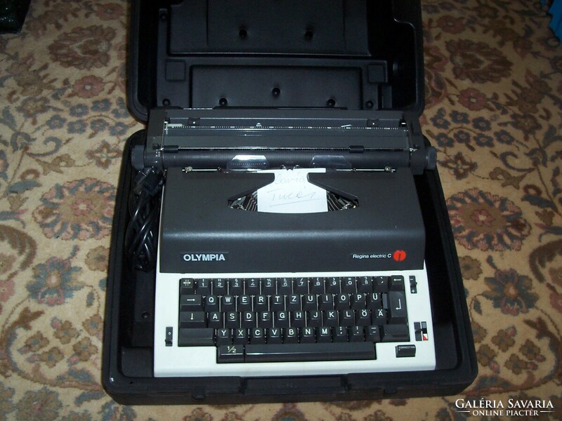2 pcs typewriter together for brother and olympics