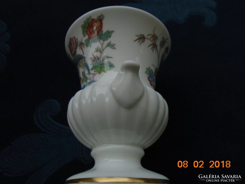 Wedgwood Japanese Kutan crane pattern fine porcelain (bone china) vase
