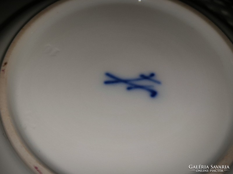 Original antique Meissen porcelain Indian purple openwork plate