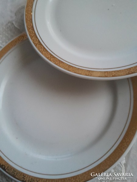Alföldi plate, gold-plated, 17 cm in pair