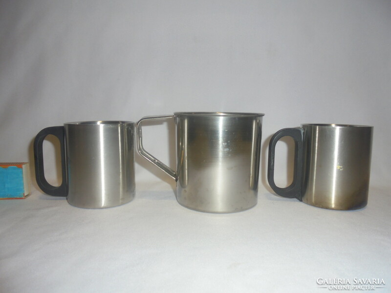 Három darab fém, rozsdamentes acél teás bögre, csésze - együtt