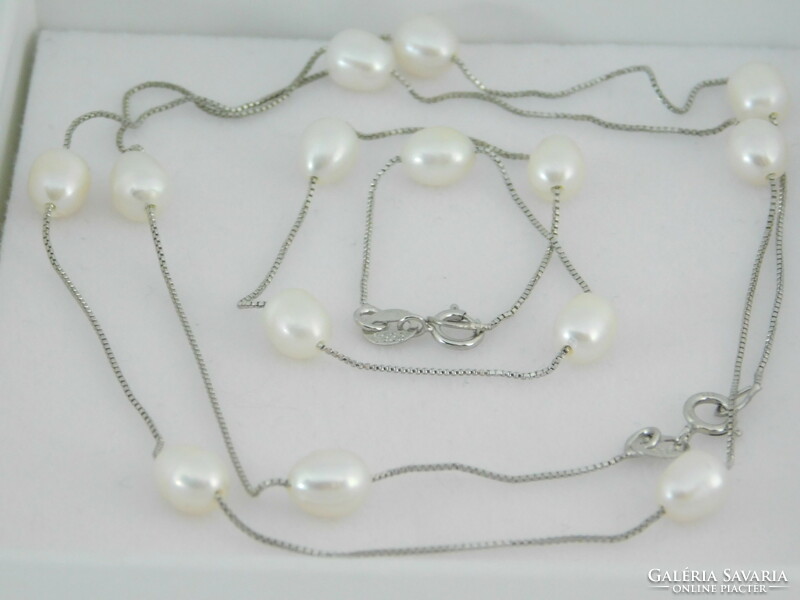 Genuine white pearl necklace and bracelet on silver chains