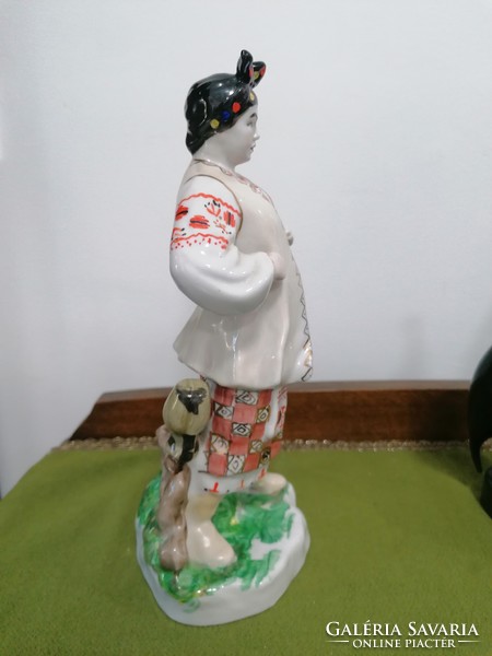 Orosz Kijev porcelán "Odarka" figura